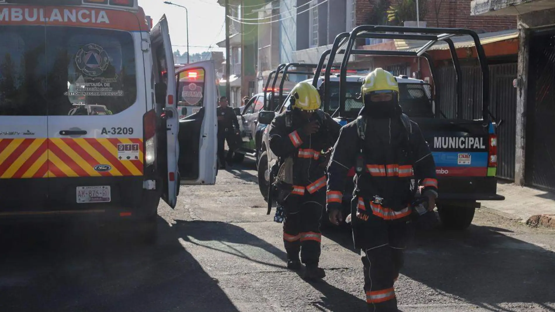 bomberos atienden emergencia 